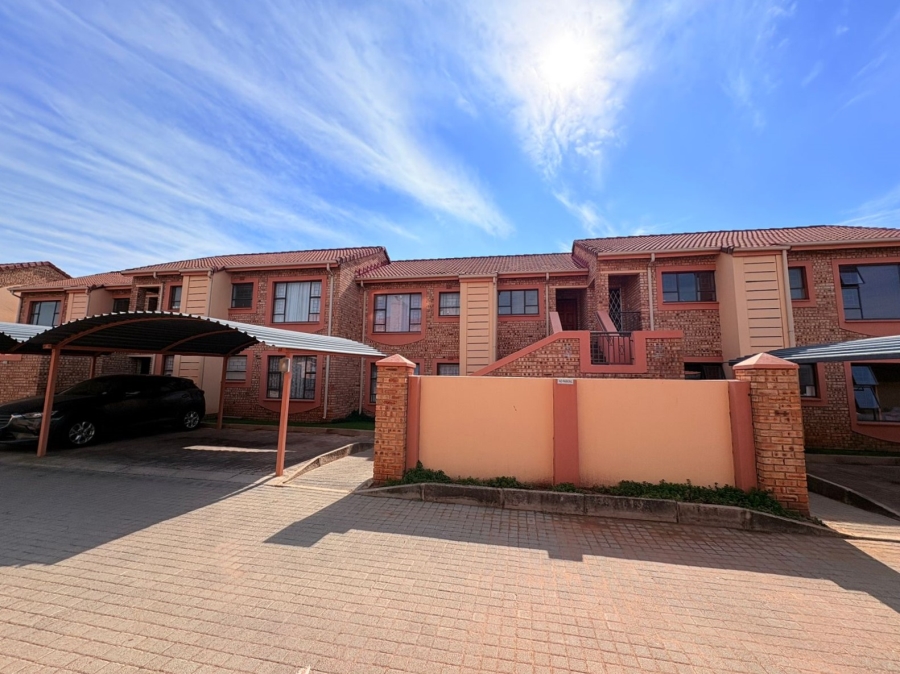 2 Bedroom Property for Sale in Vaalpark Free State